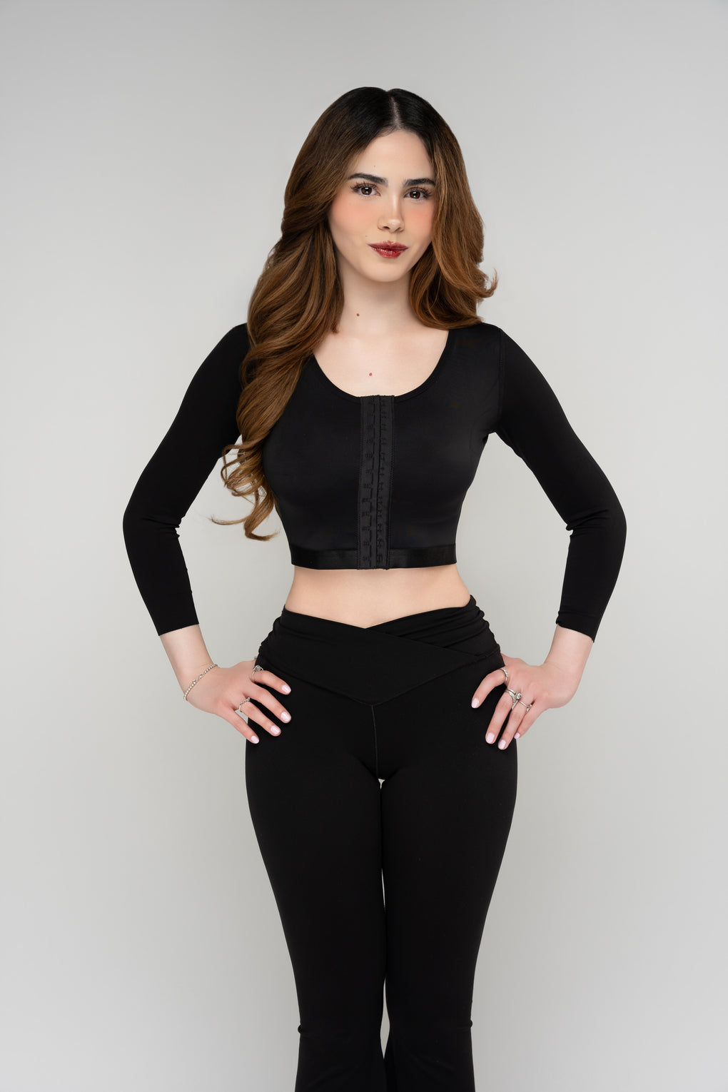 Support Bra with Sleeves & Posture Alignment in Black